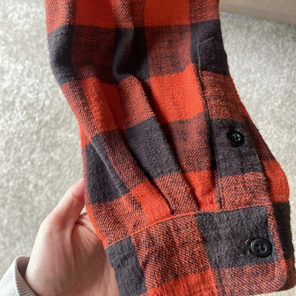 R13 Red and Black Buffalo Plaid Cropped Button-Up Shirt - Picture 4 of 14